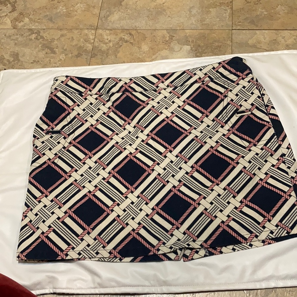 Vineyard vines skirt